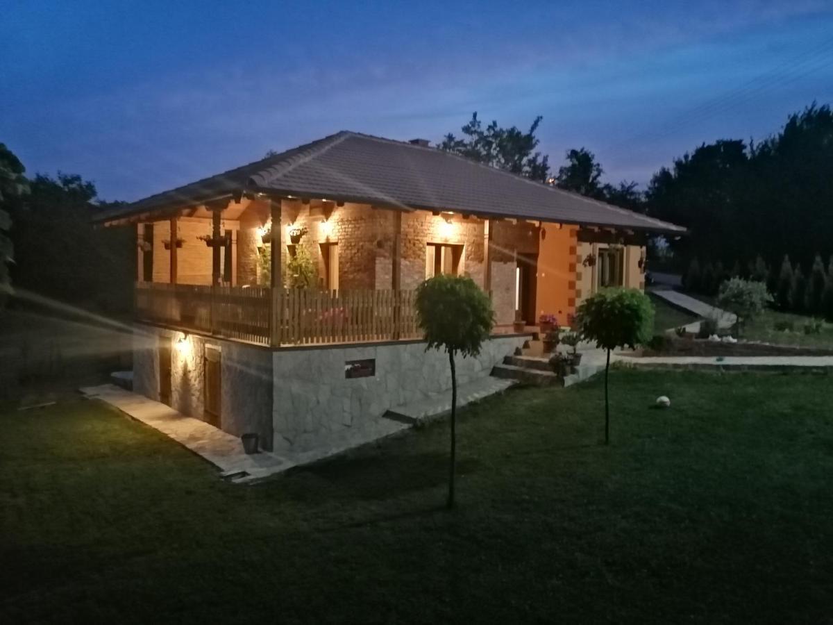 Kuca Za Uzivanje Valjevo Ngoại thất bức ảnh